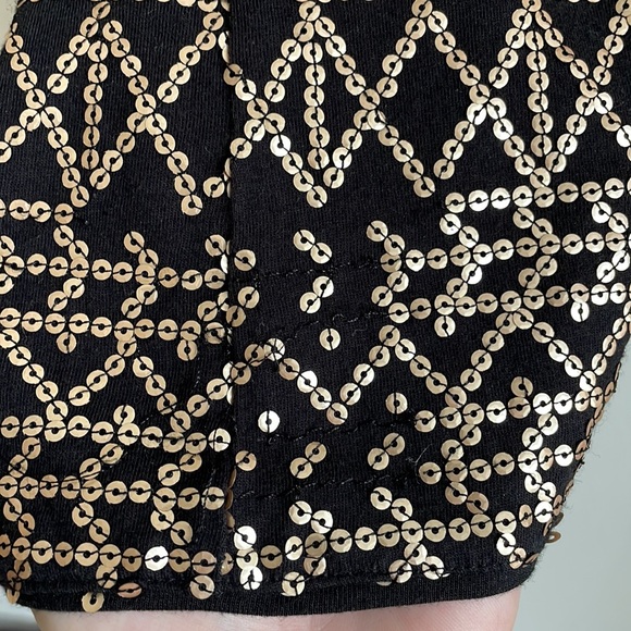 Like New H&M Gold and Black Geometric Medium Sequin Mini Dress - Picture 5 of 5